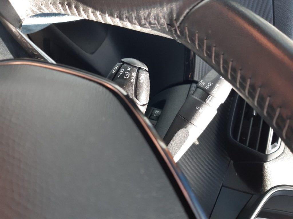 Peugeot 208 motore elettrico 136 CV 5 porte GT