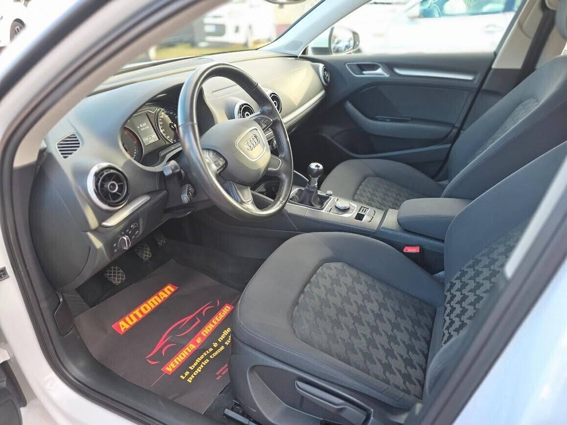 Audi A3 SPB 1.6 TDI 105 CV CR Attraction