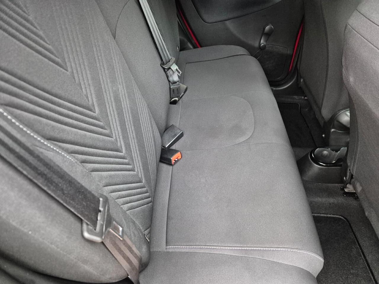 Lancia Ypsilon 1.0 FireFly 5 porte S&S Hybrid Gold