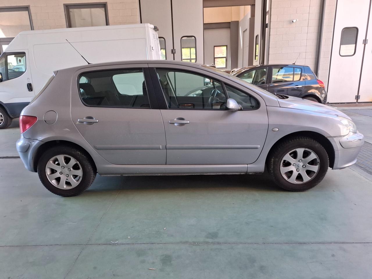 Peugeot 307 2.0 HDi 5p. XS