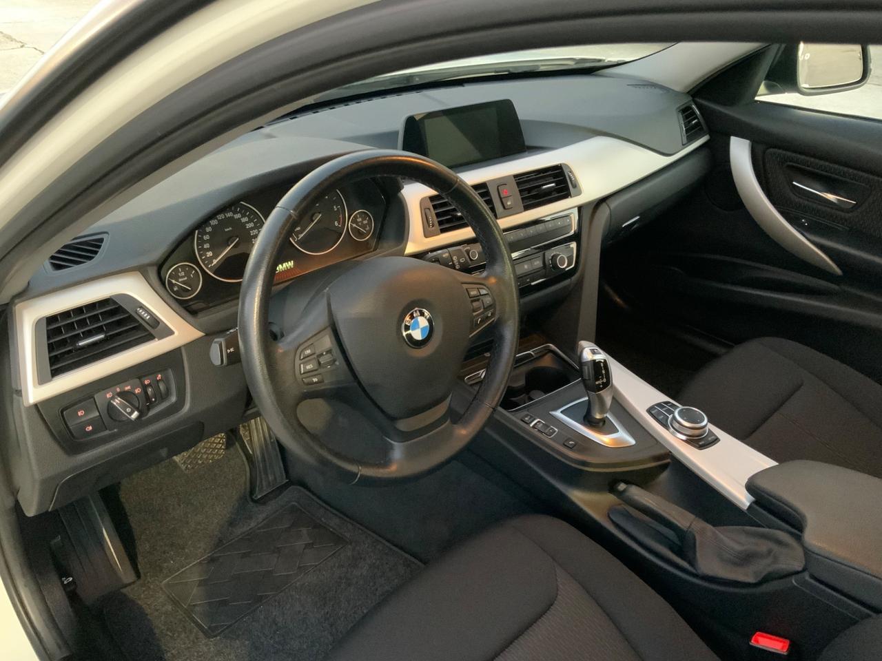 Bmw 316 316d Touring Luxury AUT.LED.NAVI.