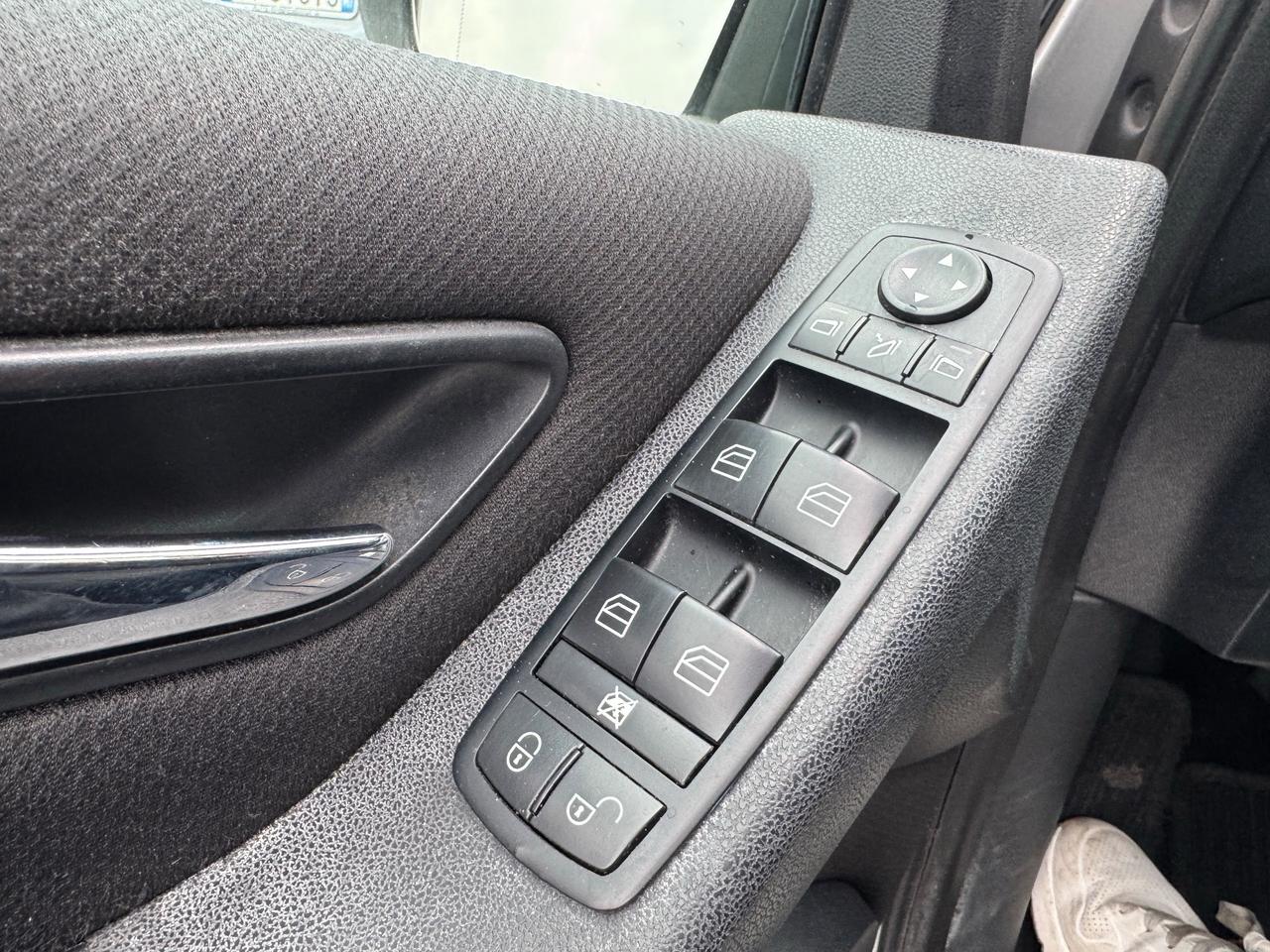 Mercedes-benz A 150 ADATTA A NEOPATENTATI A 150 Elegance