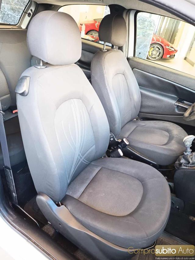 LANCIA Ypsilon 1.2 69 CV Unyca