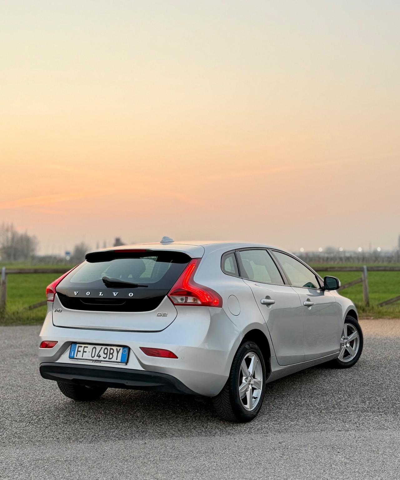Volvo V40 D2 Geartronic Kinetic N1