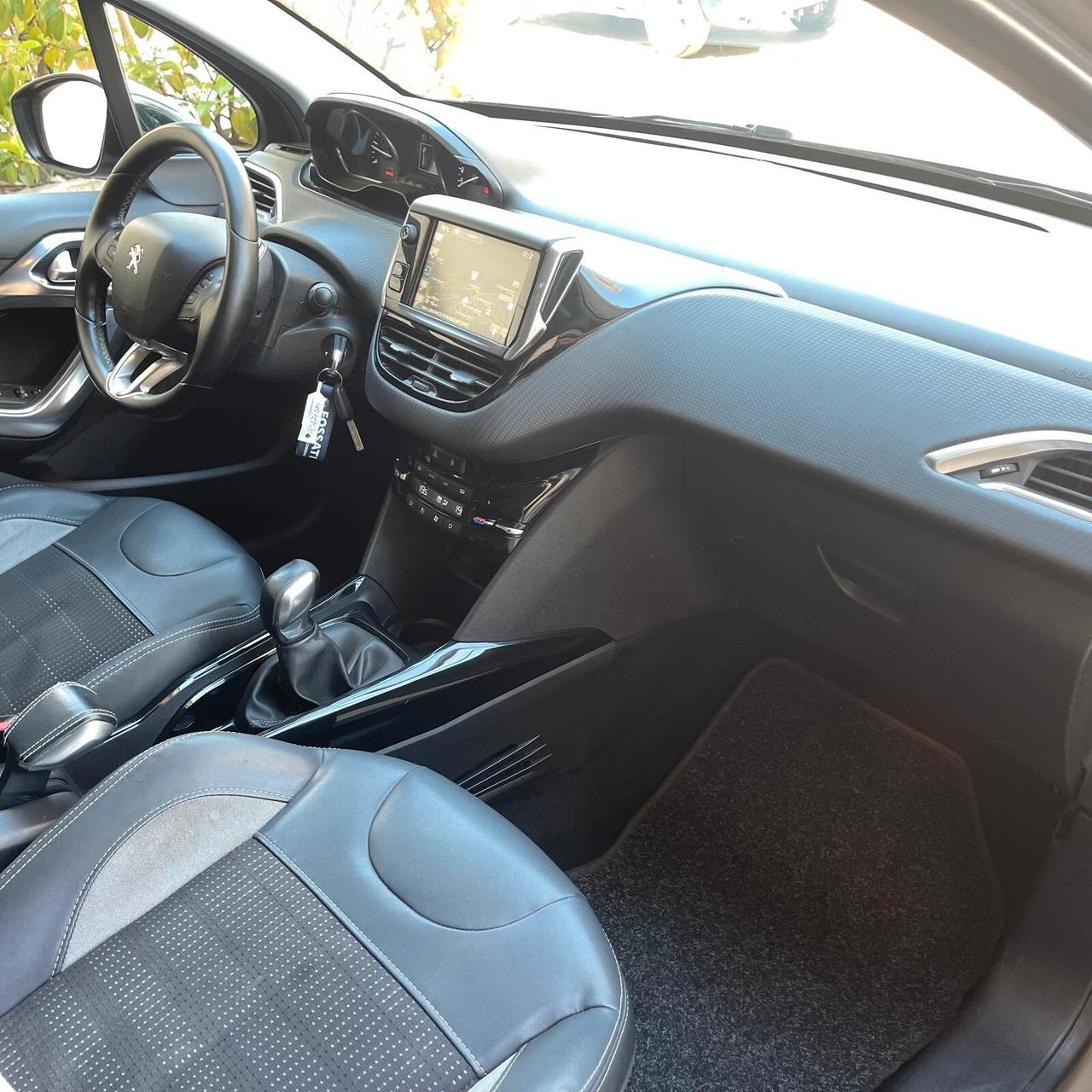 Peugeot 2008 1.6 diesel 100cv Black Matt