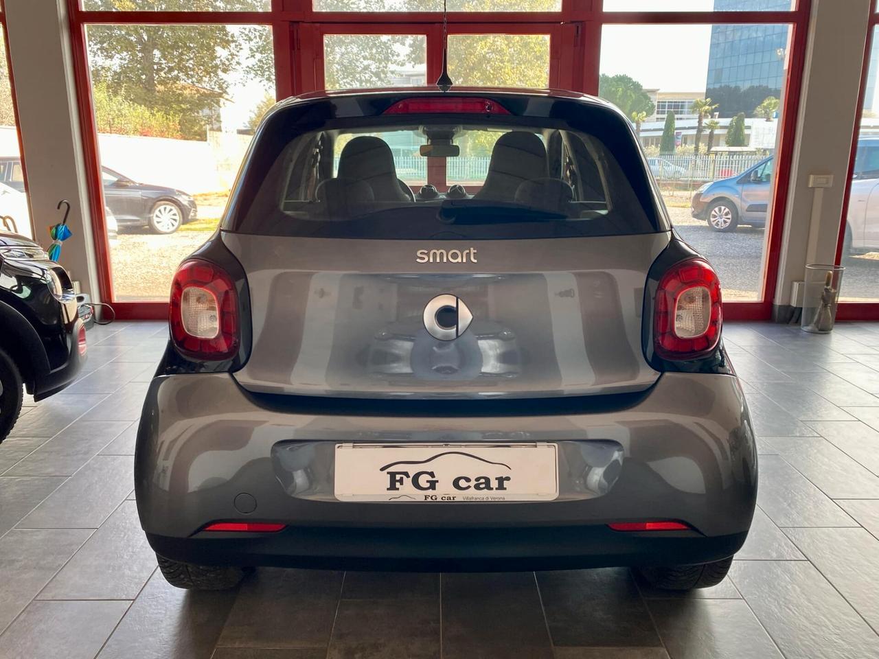 Smart ForFour 1.0 Passion 71Cv NEOPATENTATI