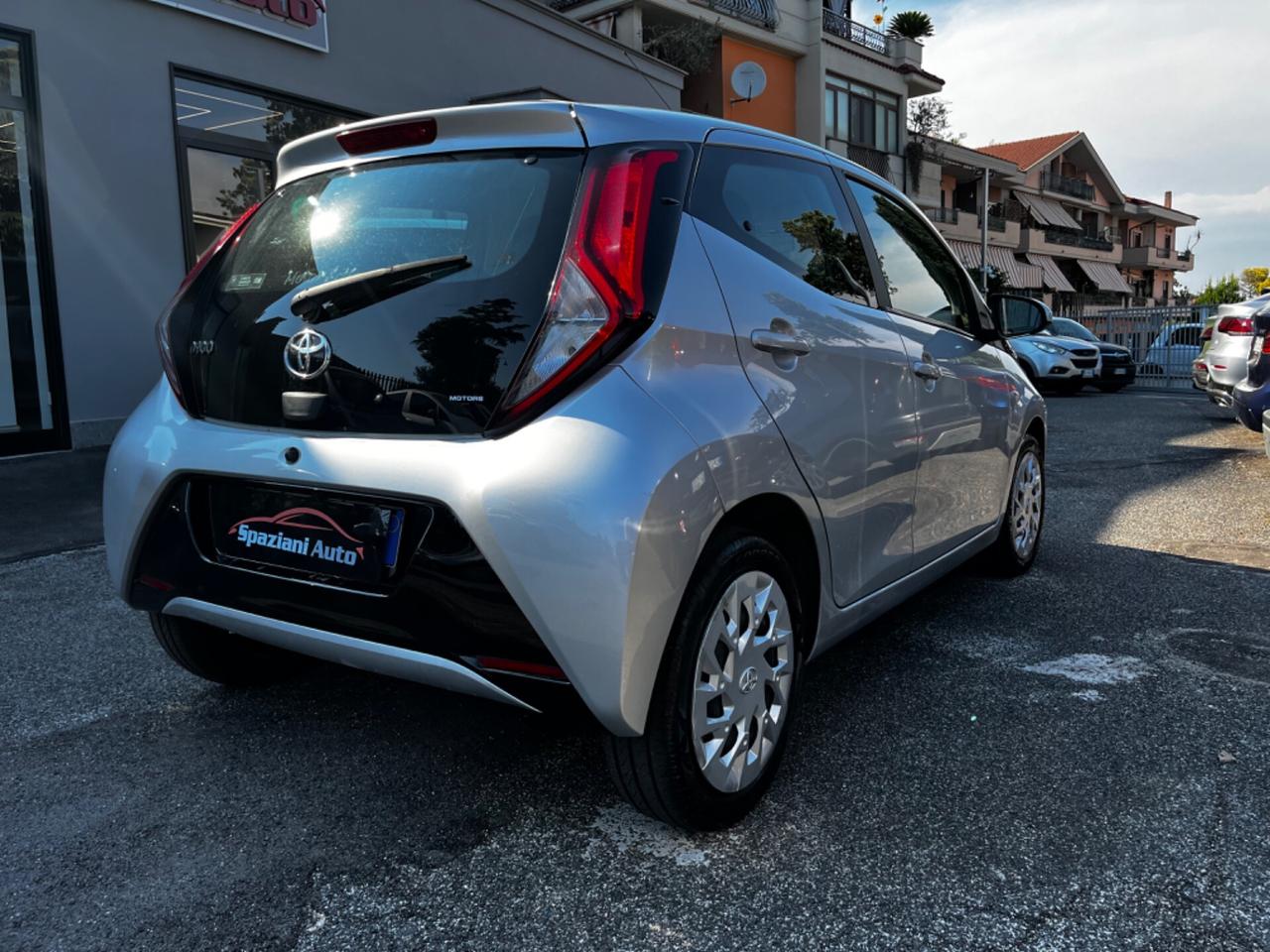 Toyota Aygo 1.0 72 CV GPL
