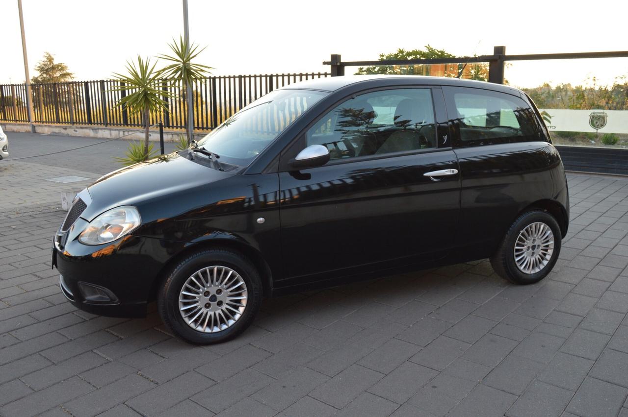 Lancia Ypsilon 1.2 Argento
