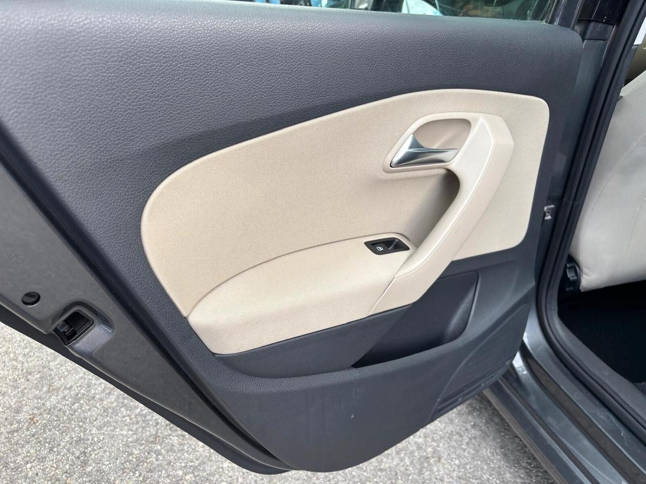 Volkswagen Polo 1.2 70 CV 5p. Comfortline OK Neopatentati