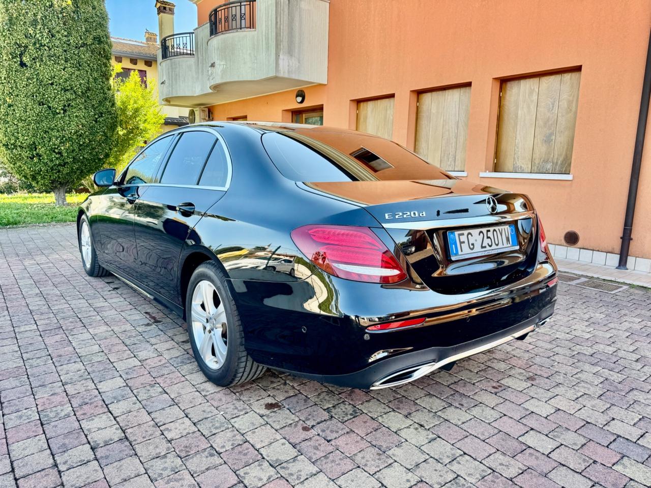 Mercedes-benz E 220 d Auto Premium Plus