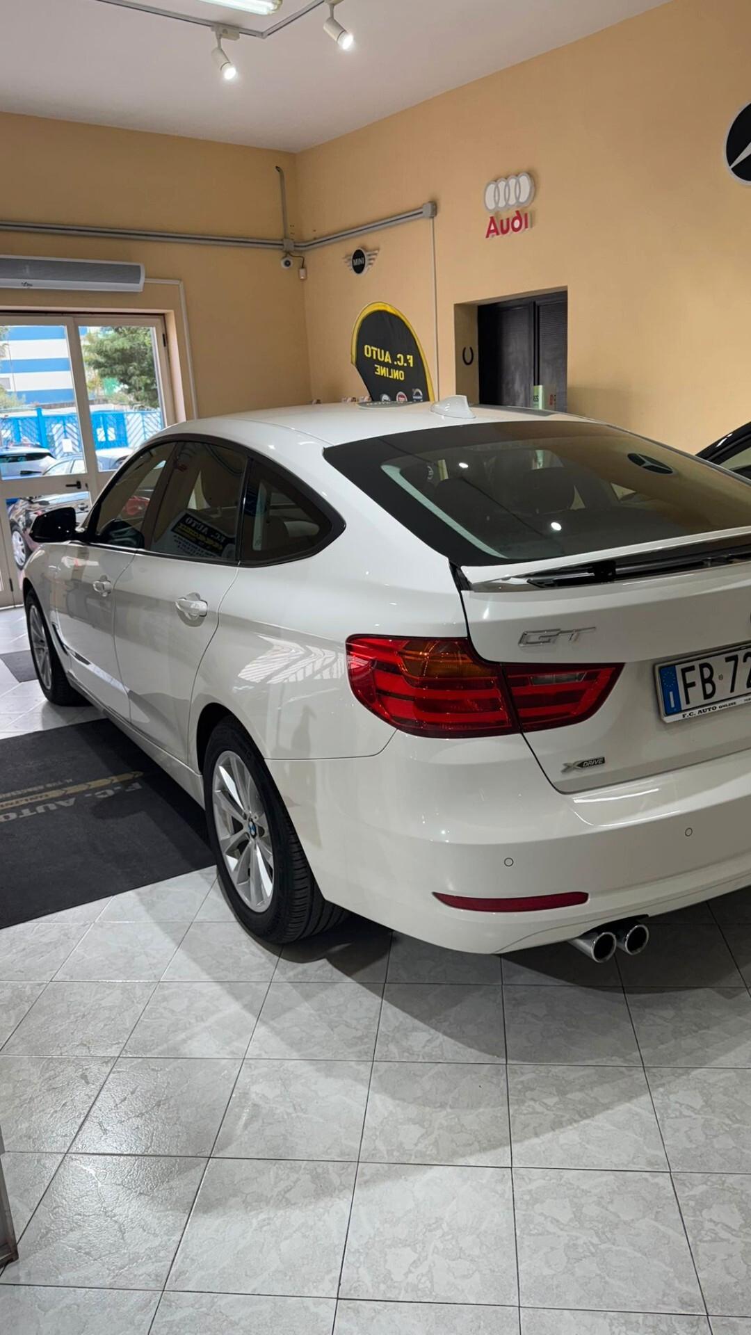 Bmw 3er Gran Turismo 330dA xDrive Sport