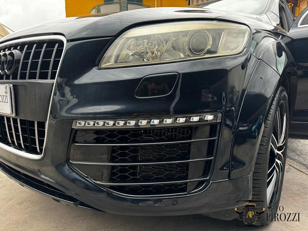 AUDI Q7 6.0 V12 DIESEL 500CV 2012