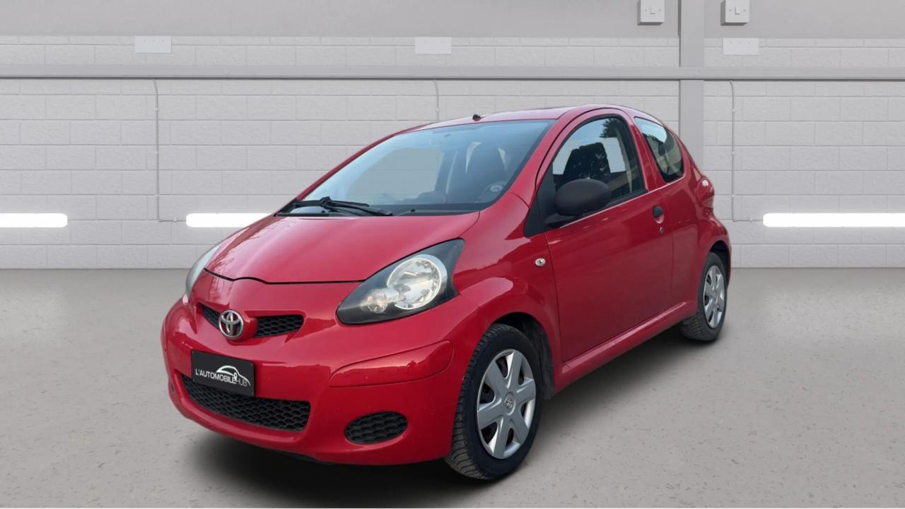 Toyota Aygo 1.0 12V VVT-i 3 porte Now Connect