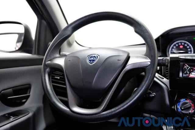 LANCIA Ypsilon 1.2 69 CV 5 PORTE ELEFANTINO BLU NEOPATENTATI