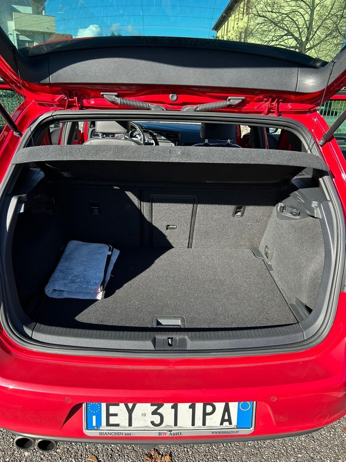 Volkswagen Golf 2.0 TDI DSG 5p.