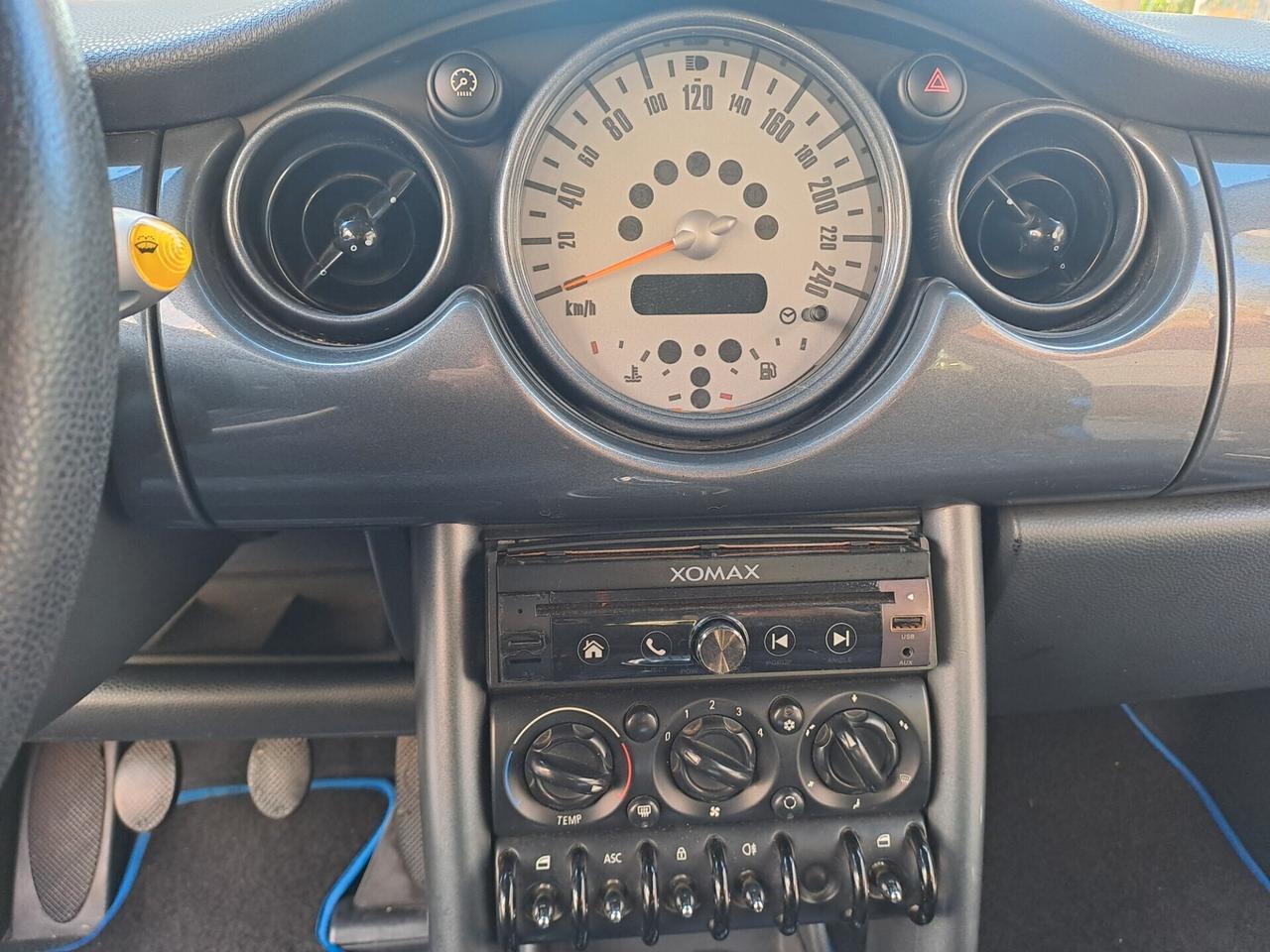 Mini 1.4 tdi One D de luxe