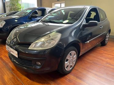 RENAULT Clio 1.2 16V 3 porte Confort