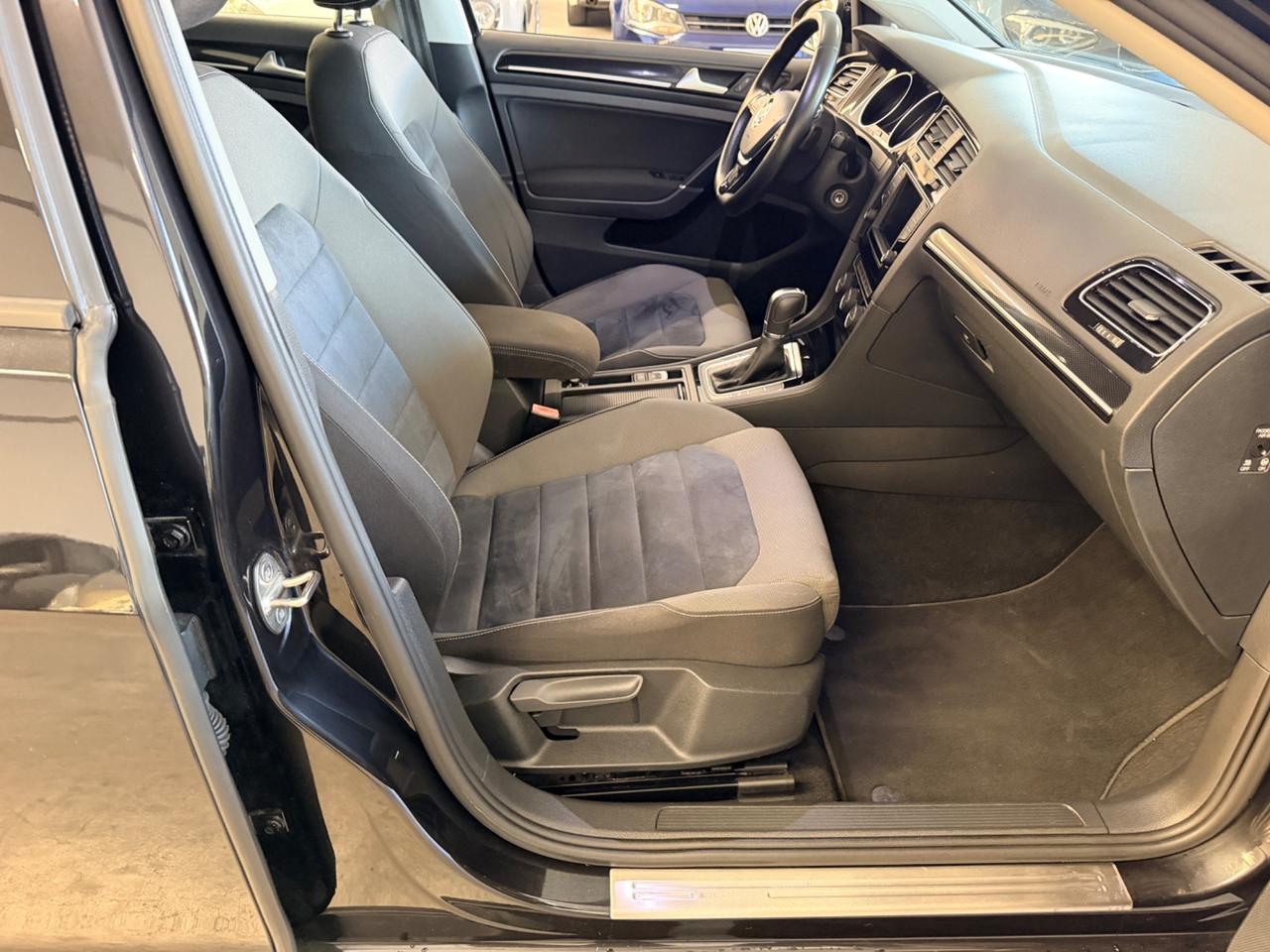 Volkswagen Golf Variant 1.4 TGI DSG Highline BlueMotion