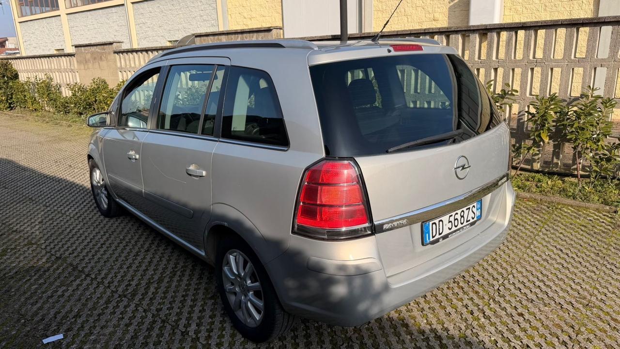 Opel Zafira 1.9 CDTI 120CV Cosmo
