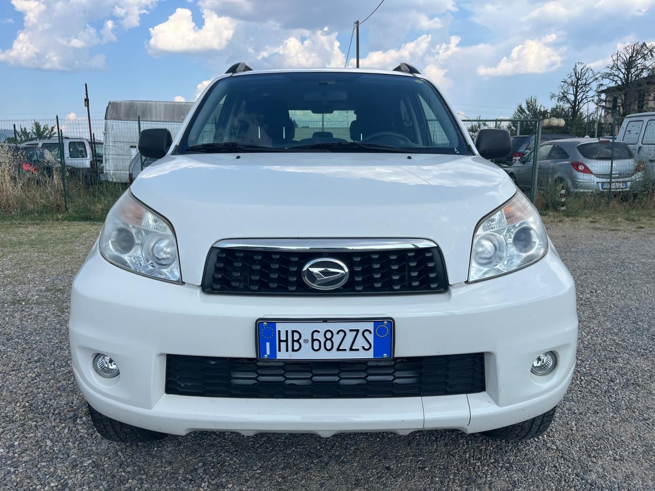 Daihatsu Terios 1.5 2WD B Easy Five Think Pink