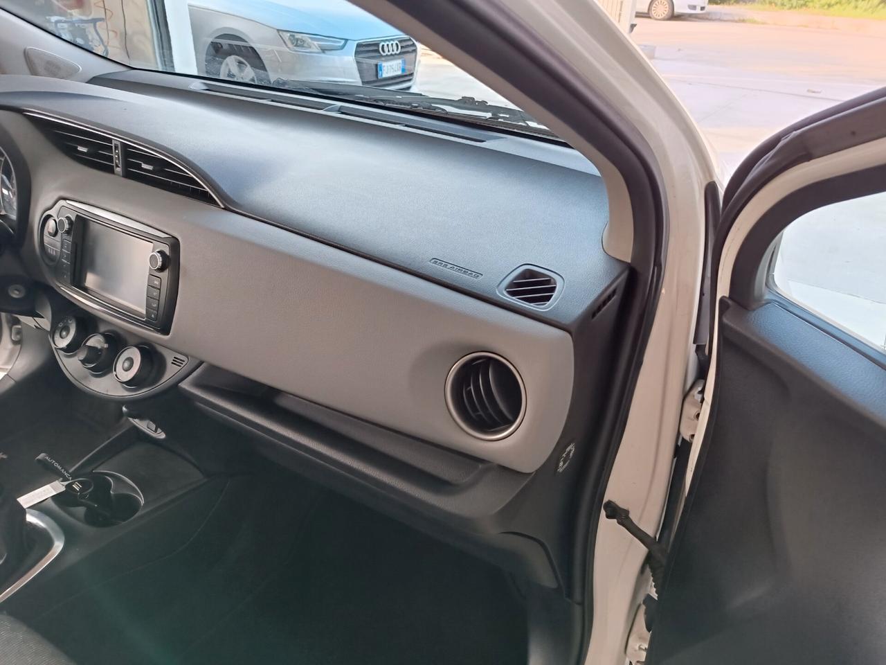 Toyota Yaris 1.0 5 porte