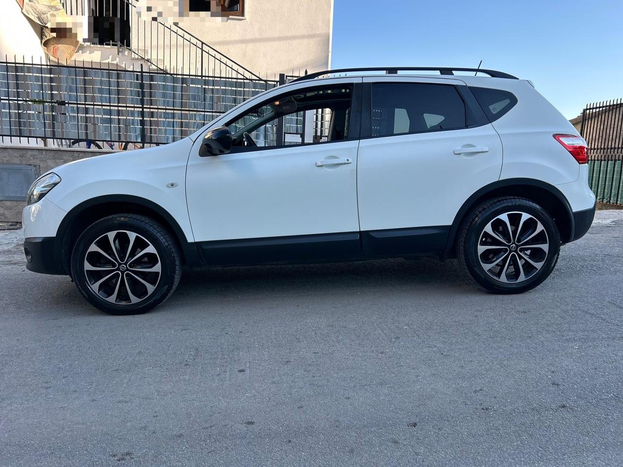 Nissan Qashqai 1.5 dCi DPF 360