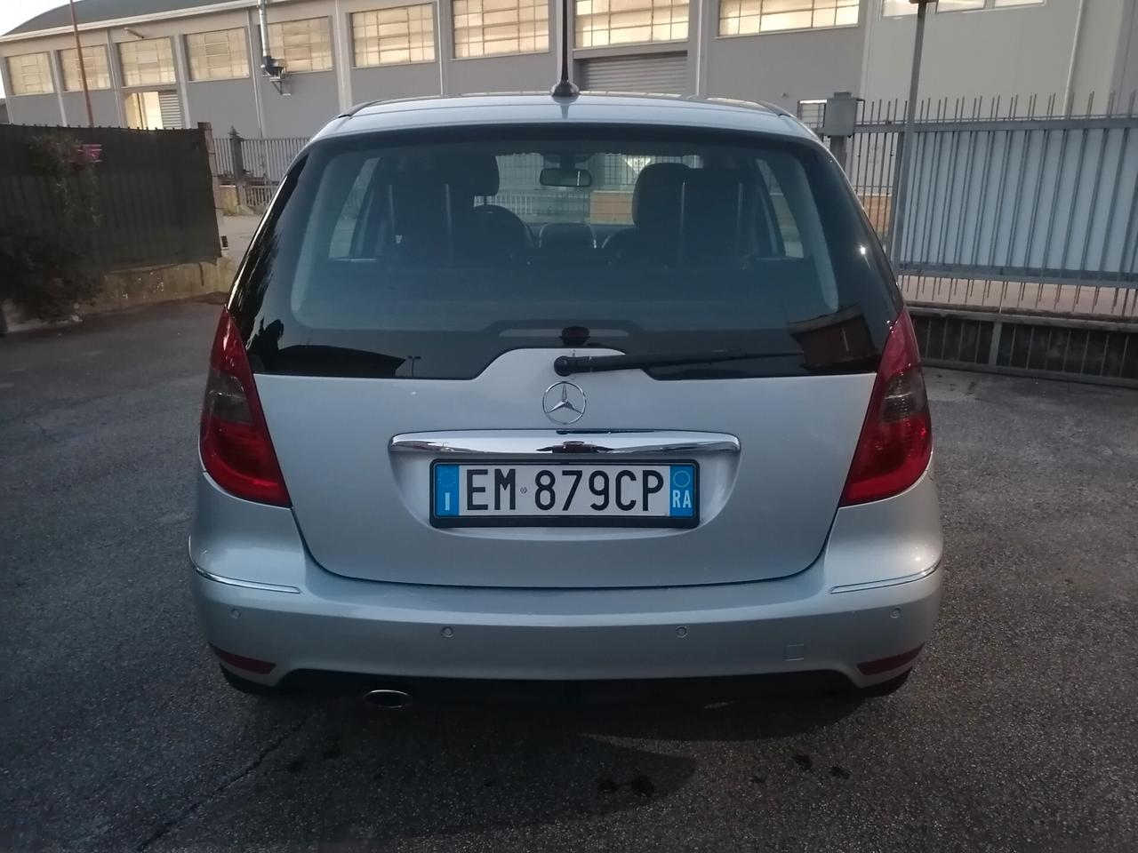 MERCEDES A 160 CDI BlueEFFICIENCY 2011 neopatentati