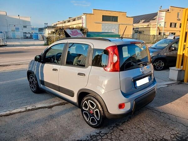 FIAT PANDA HYBRID 1.0 FireFly 70 CV S&S CITY LIFE