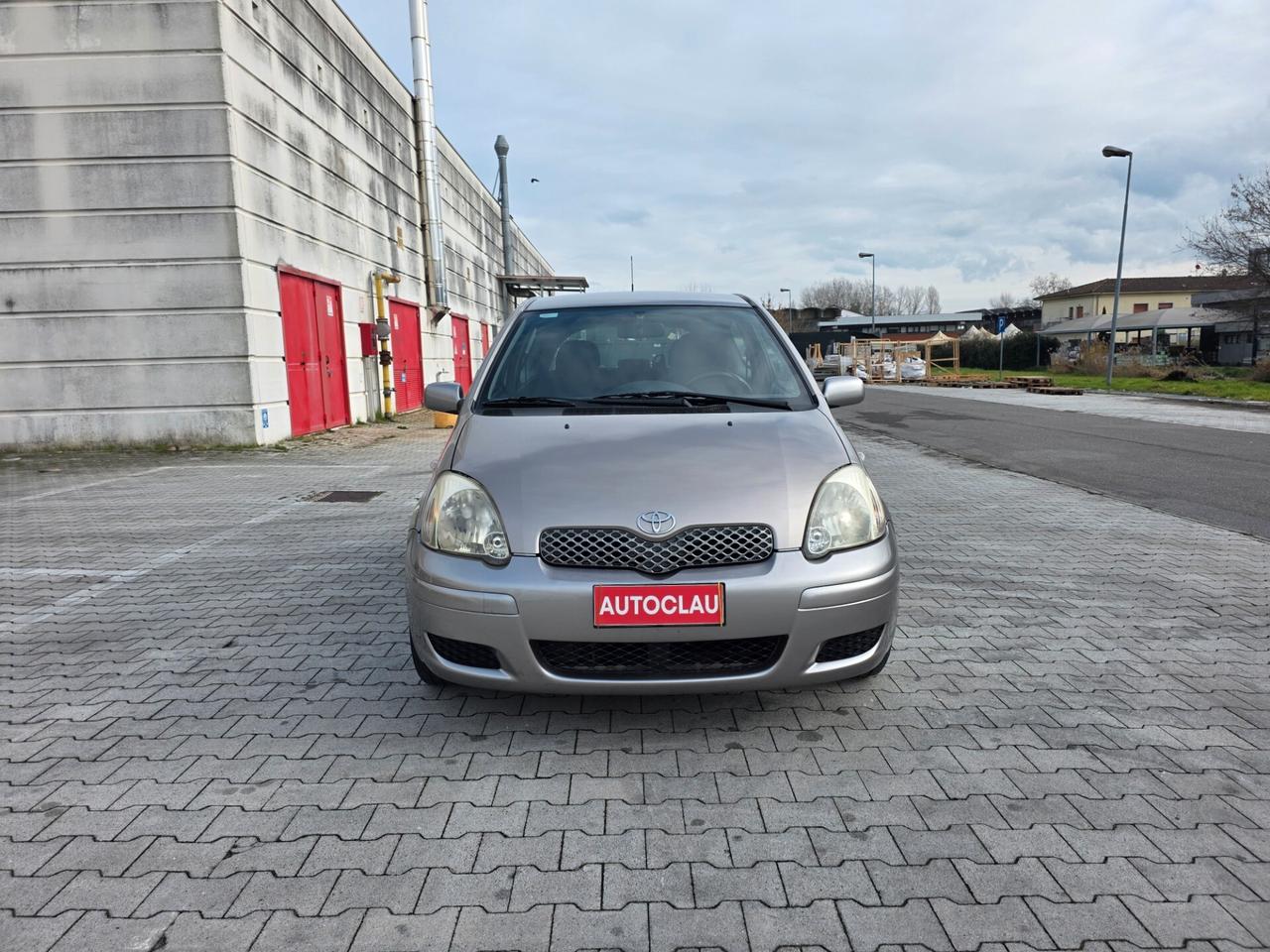 Toyota Yaris 1.0i 16V cat 3 porte Sol