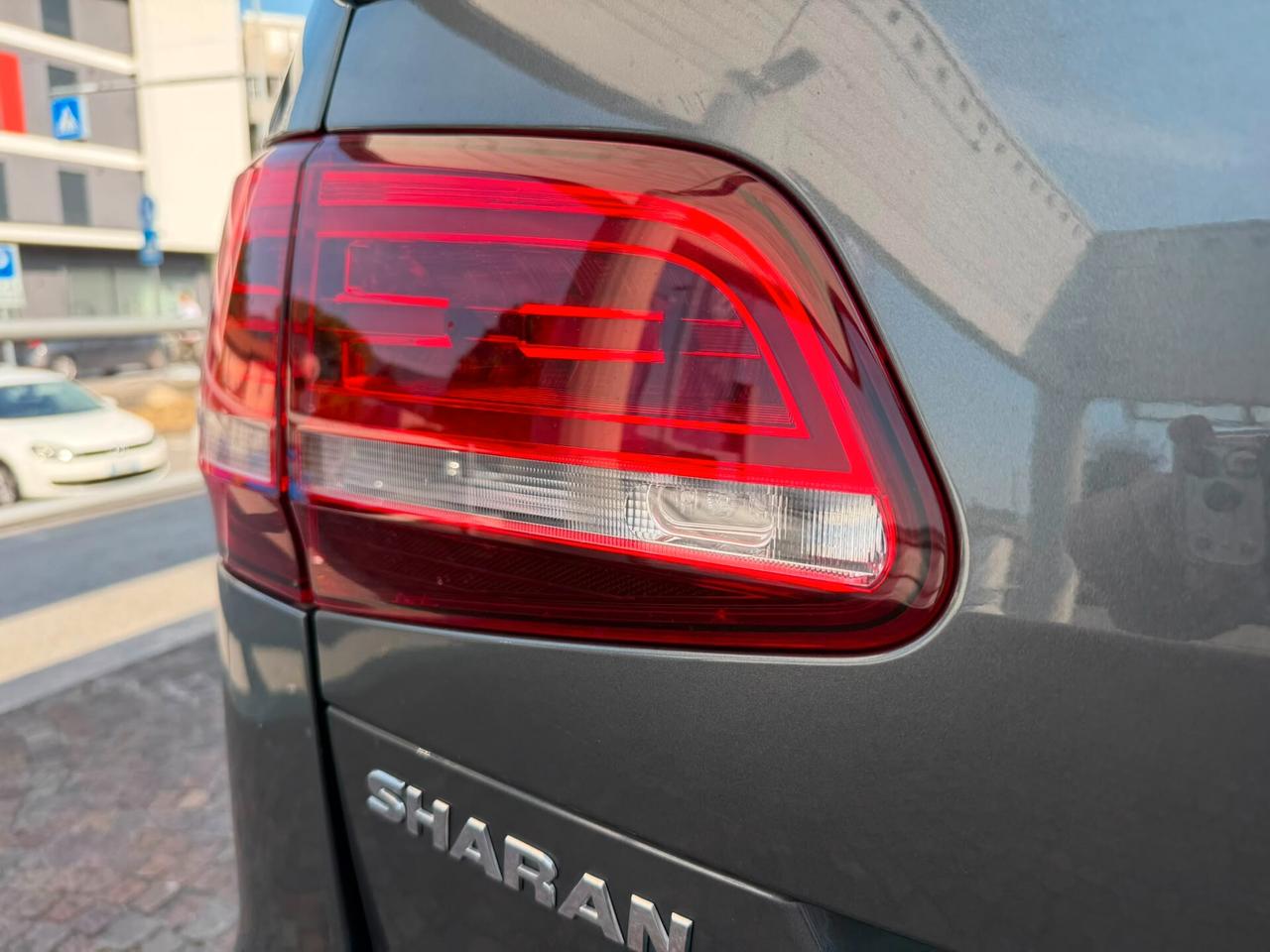 Volkswagen Sharan 2.0 TDI 184 CV SCR DSG Executive BlueMotion Tech.