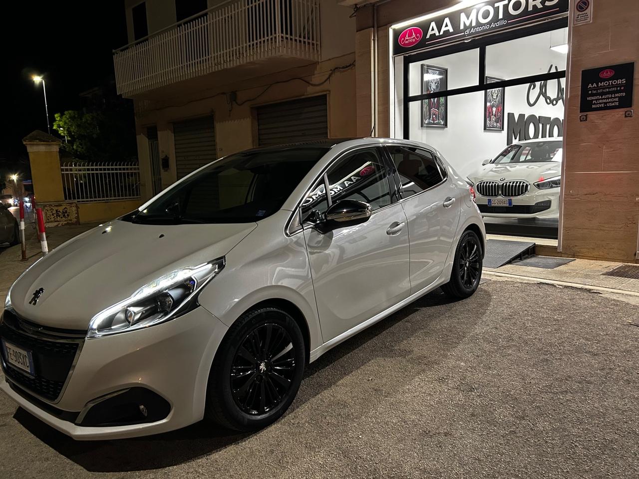 Peugeot 208 BlueHDi 75 5 porte Allure Tetto Panoramico