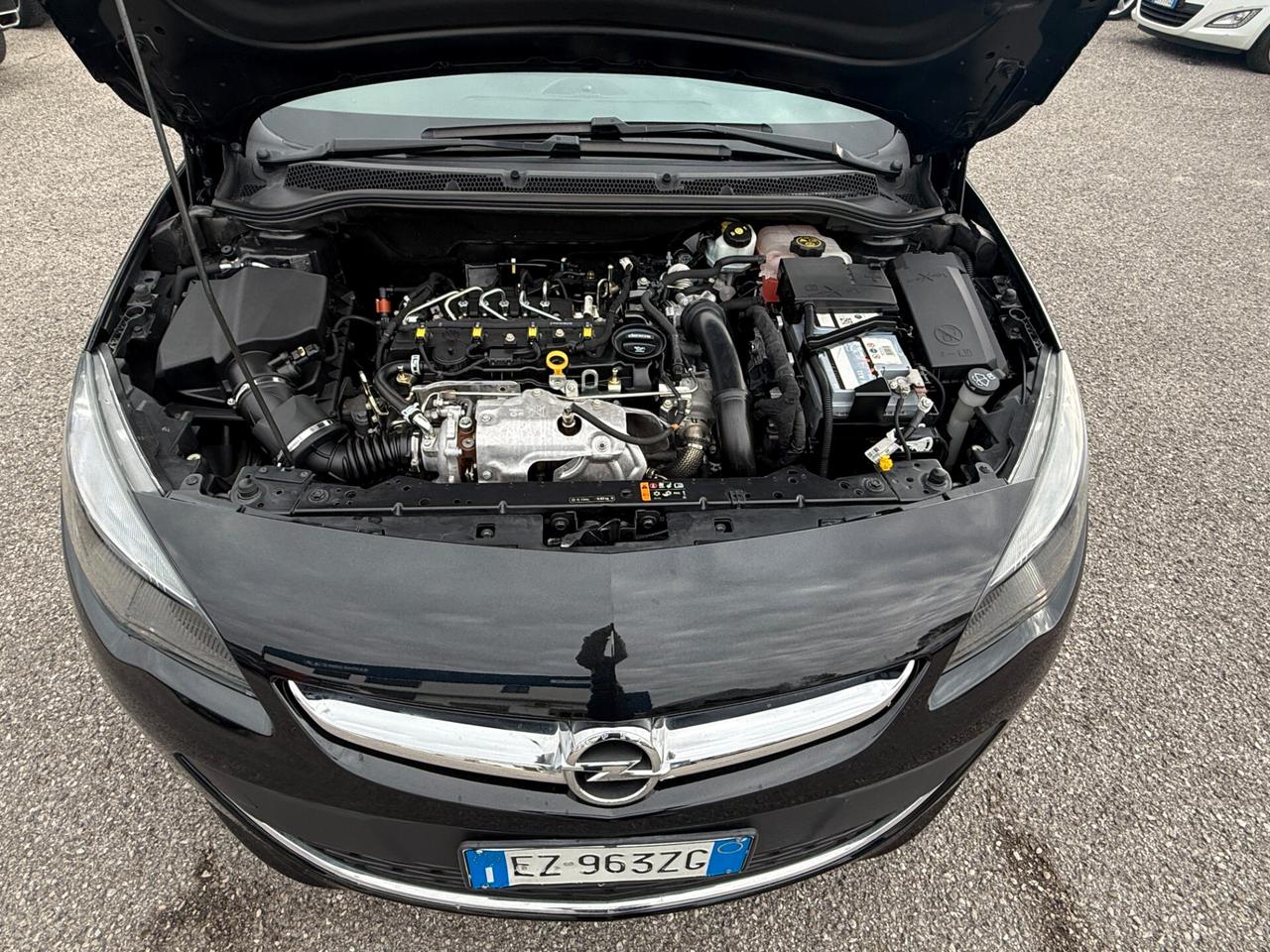 Opel Astra 1.6 CDTI 136CV EcoFLEX S&S 5 porte Cosmo