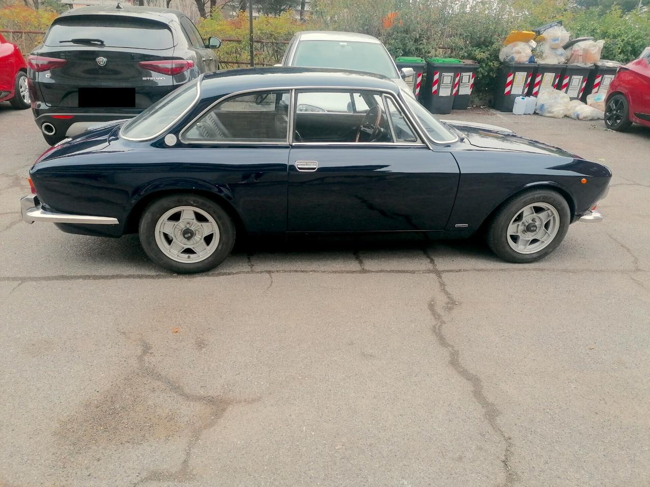 Alfa Romeo GT 2000 veloce