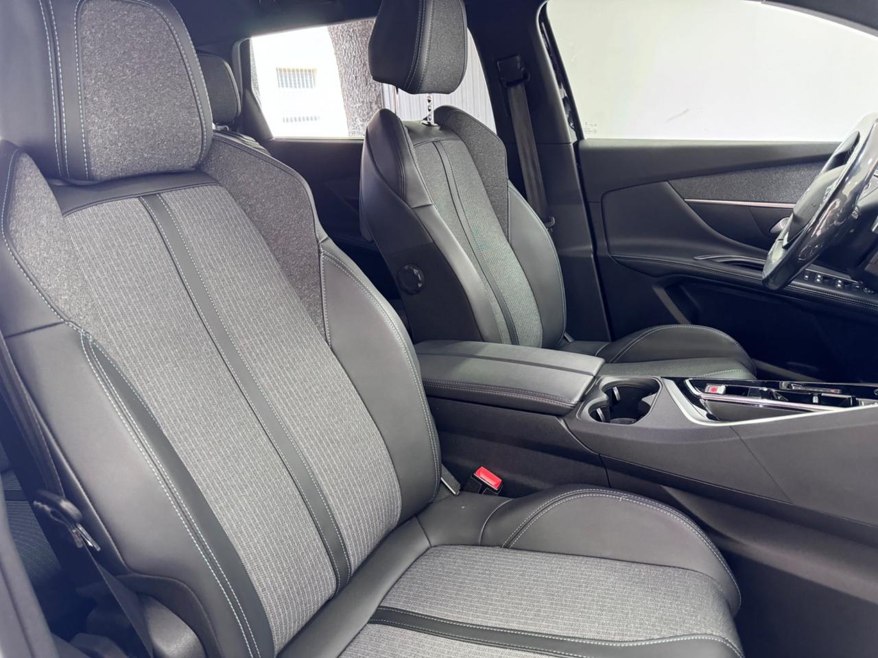 Peugeot 5008 BlueHDi 130 S&S EAT8 Allure Pack