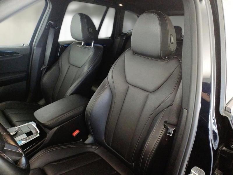 BMW 109 CV INSPIRING SUV
