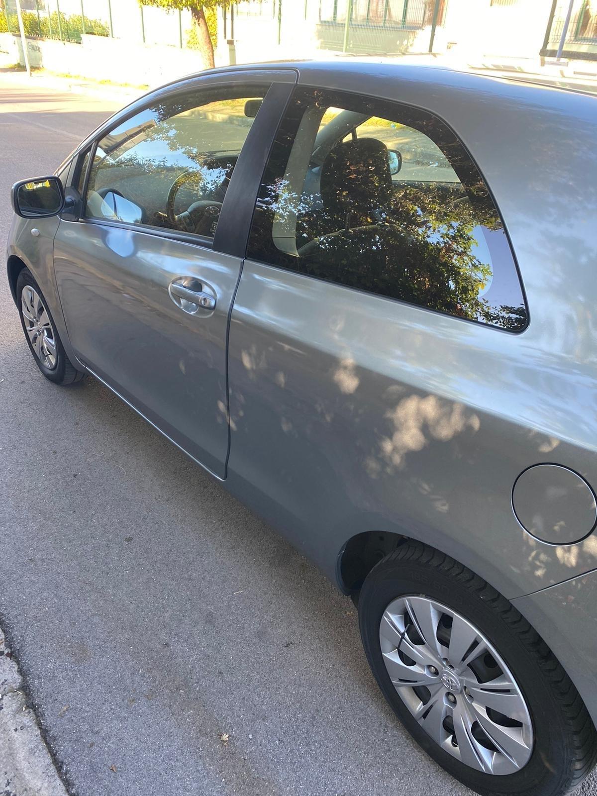 Toyota Yaris 1.0 Benzina Anno 2006 PERFETTA