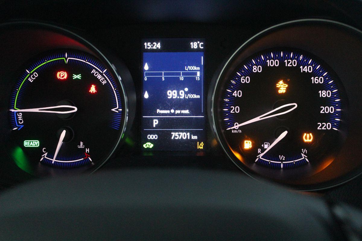 TOYOTA - C-HR - 1.8 Hybrid E-CVT Active