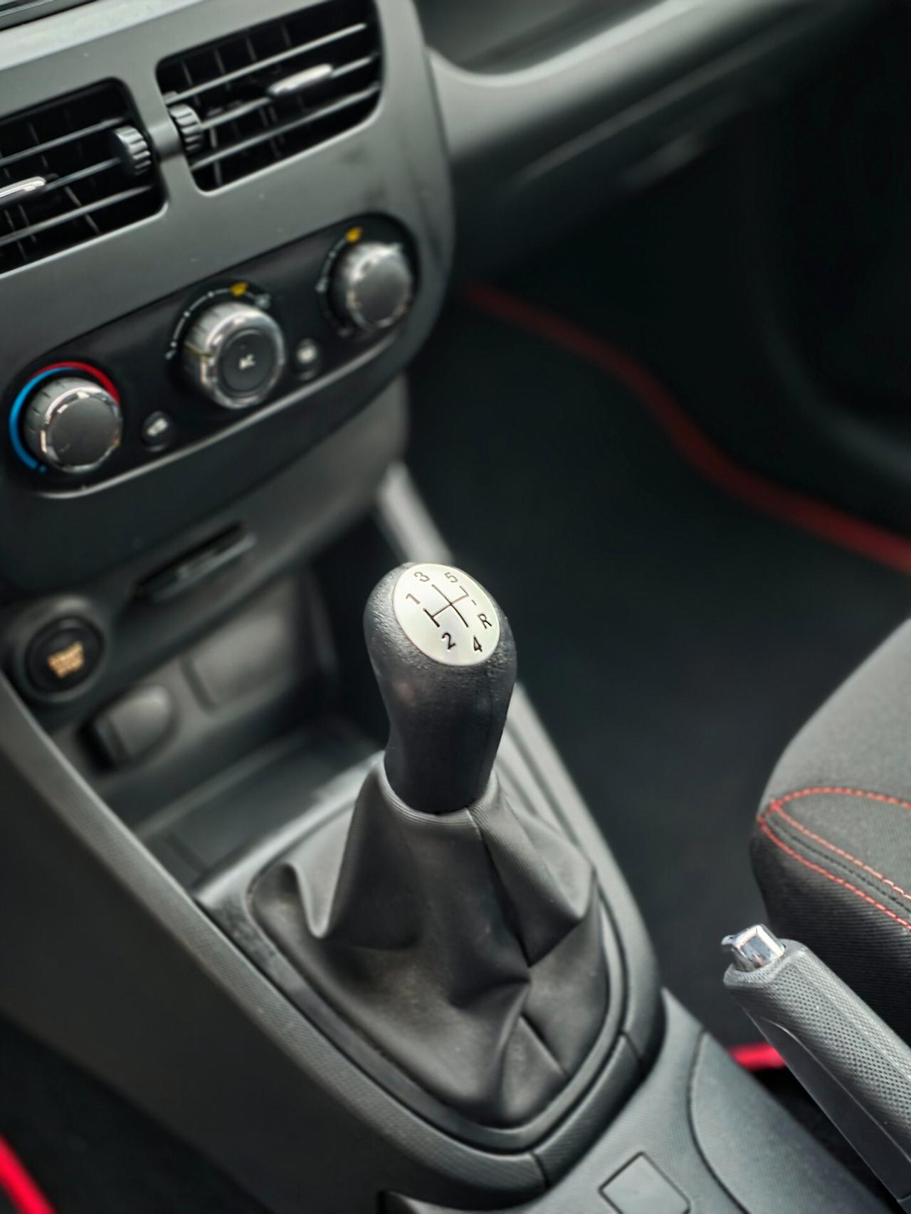 Renault Clio 1.2 75CV 5 porte Live