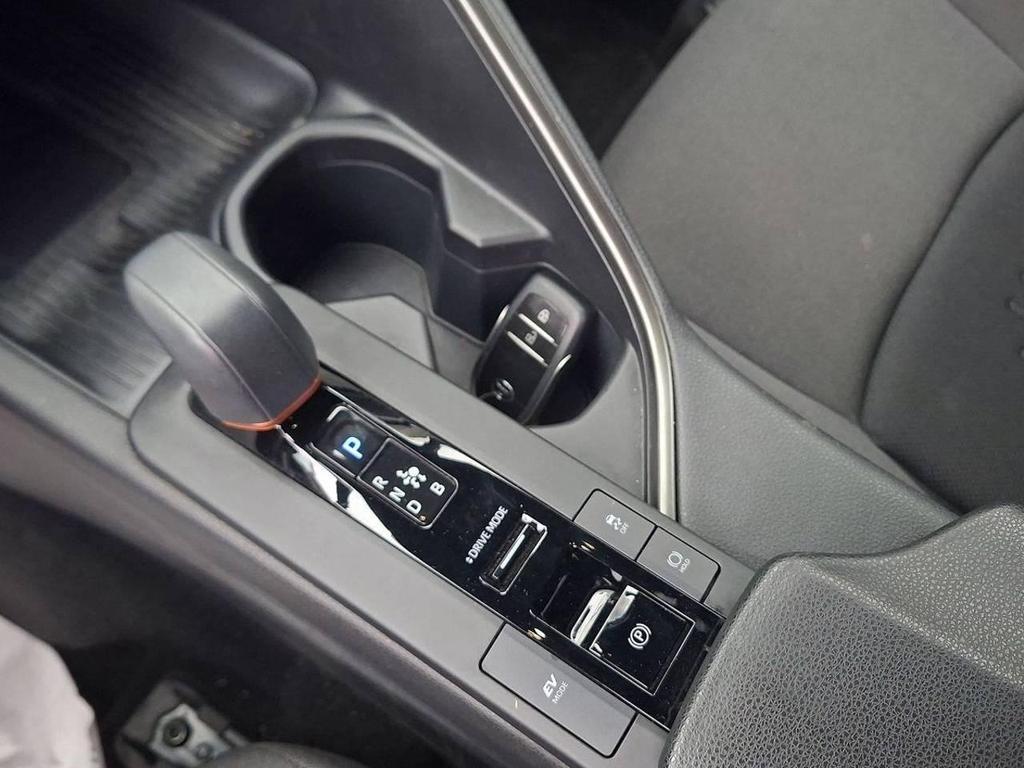 Toyota C-HR 1.8 HV Trend FWD E-CVT