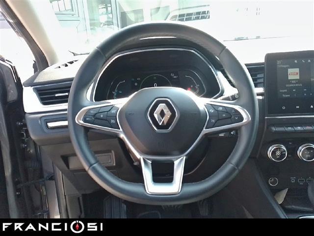 RENAULT Captur 1.6 E-TECH Hybrid Intens Auto