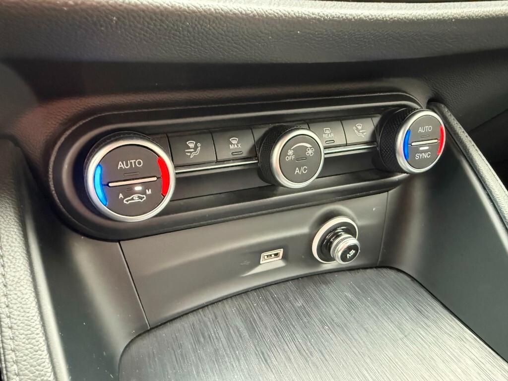 Alfa Romeo Stelvio 2.2 Turbodiesel 160 CV AT8 RWD Business