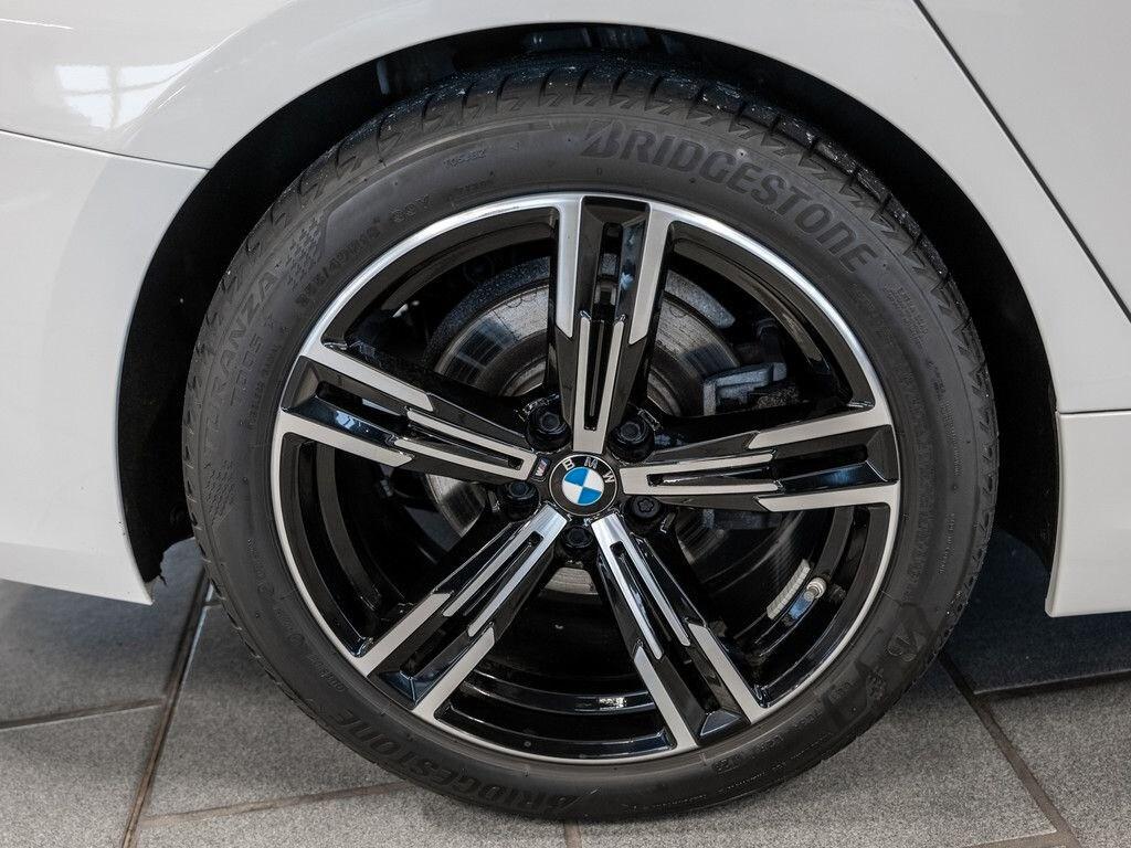 BMW 320d Touring Pacchetto M-Sport SHZ NAVI LED