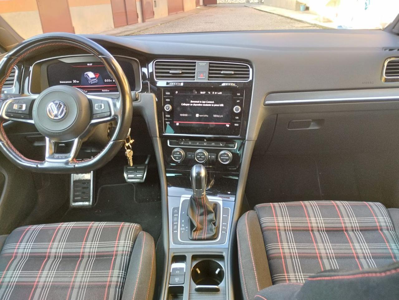 VOLKSWAGEN Golf GTI Performance 2.0 245 CV TSI DSG 5p. BMT