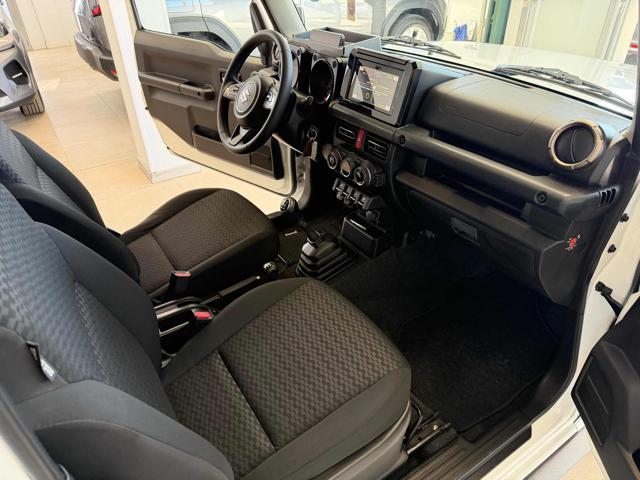 SUZUKI Jimny 1.5 5MT Top