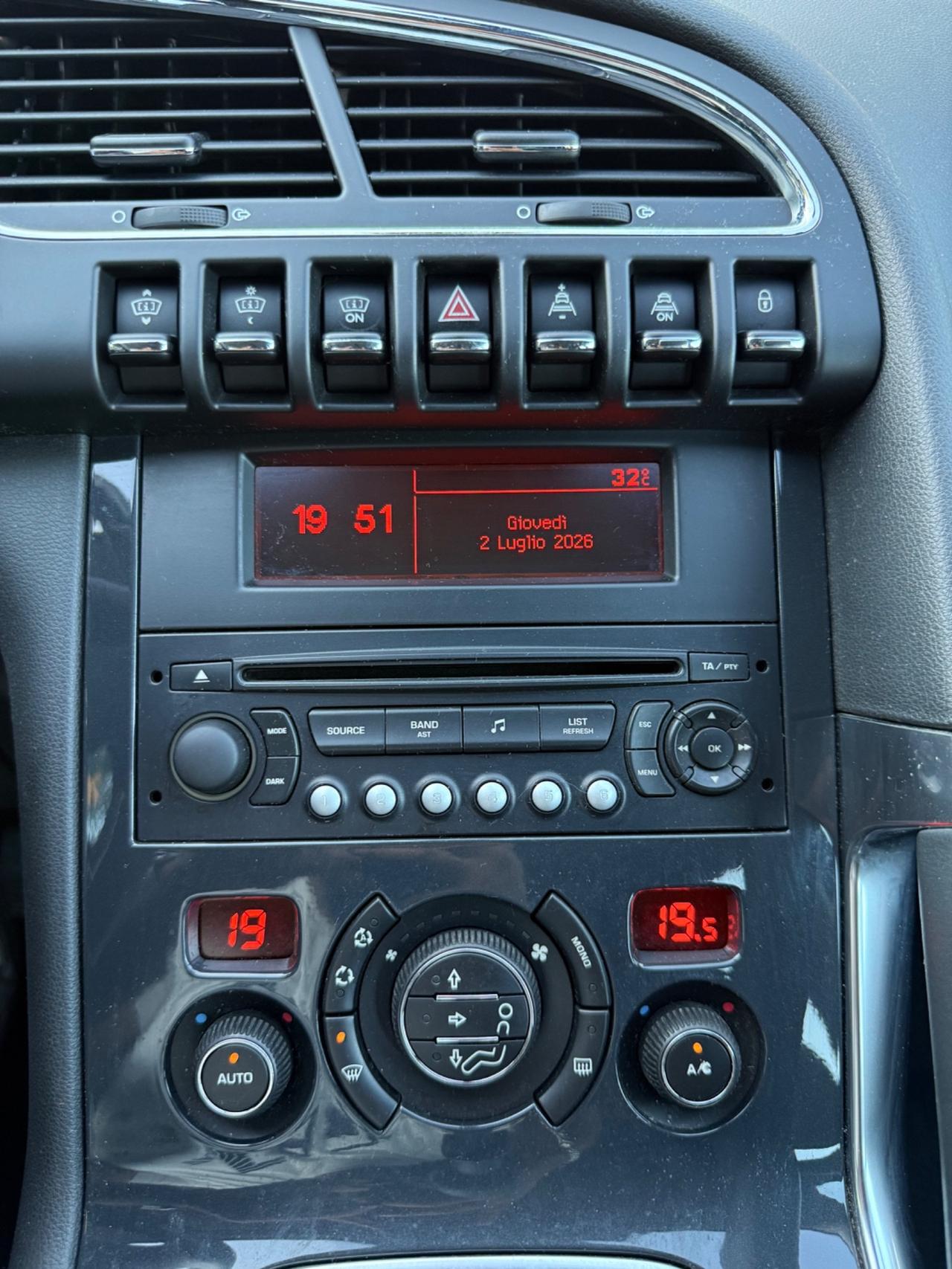 Peugeot 3008 1.6 HDi 110CV Outdoor
