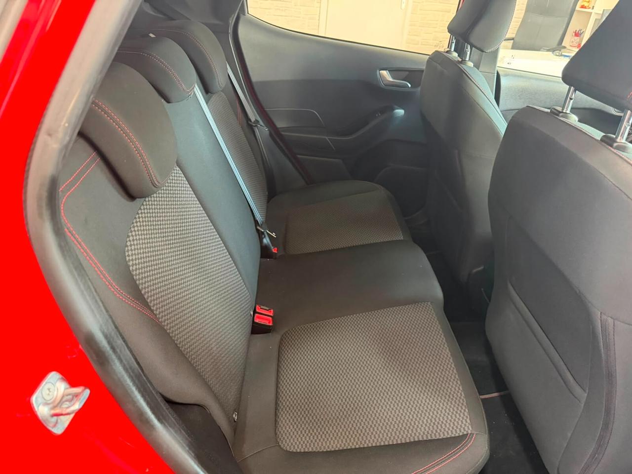 Ford Fiesta 1.0 Ecoboost Hybrid 125 CV 5 porte ST-Line