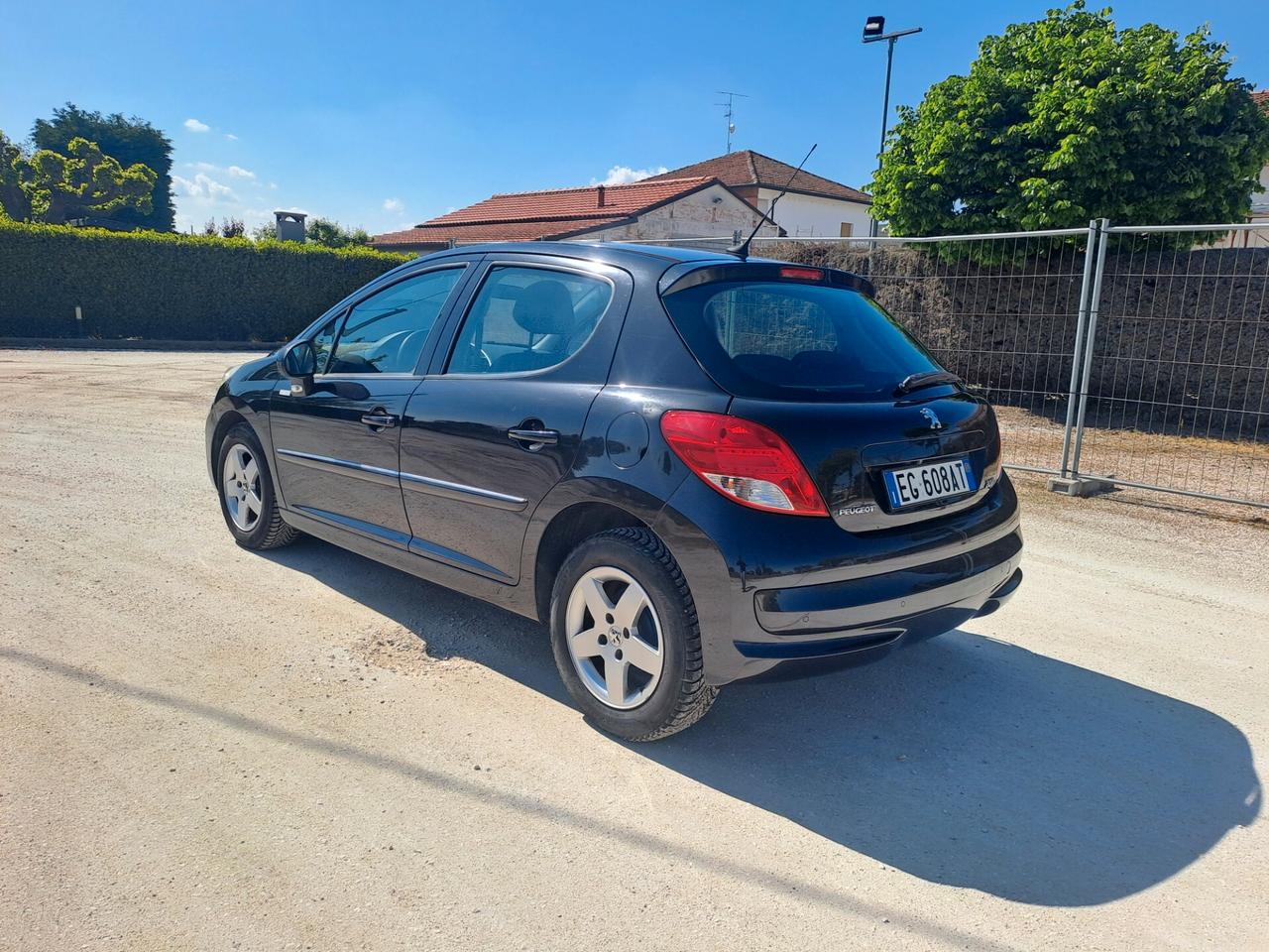 peugeot 207, 1.4 hdi ok neopatentati