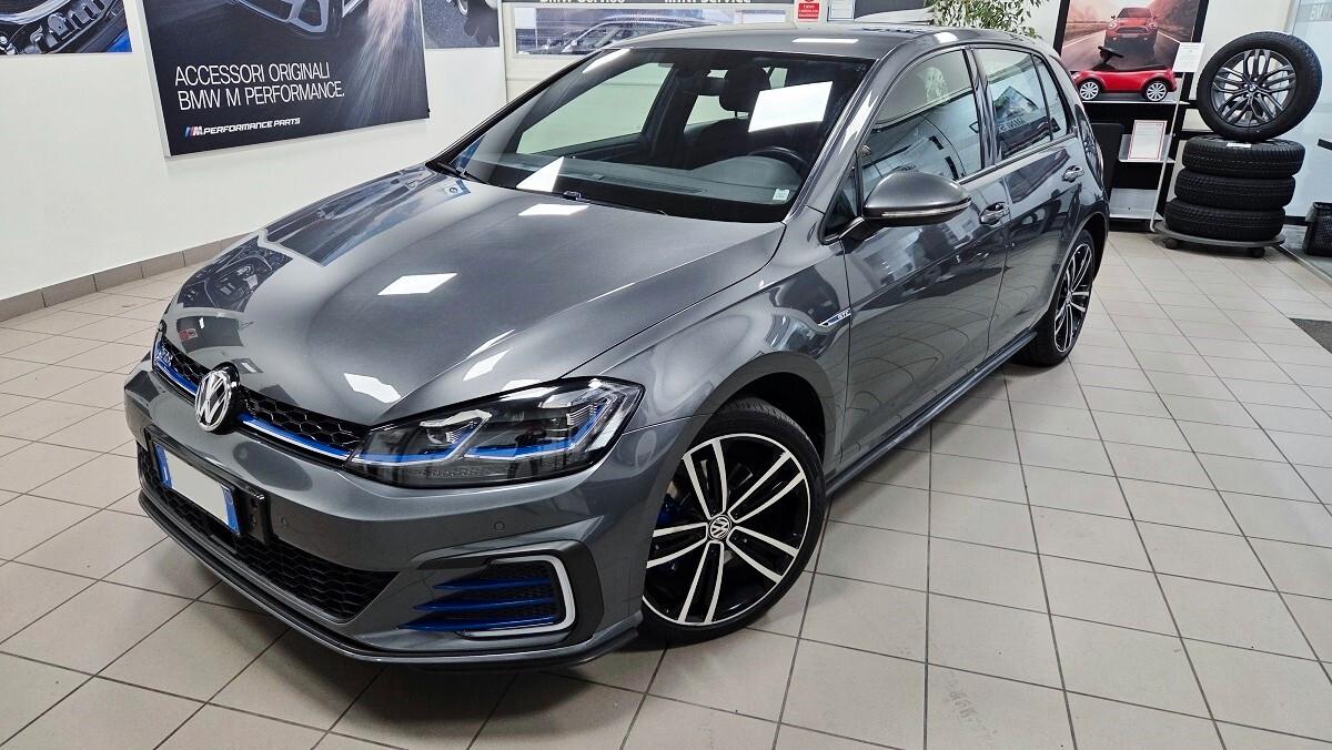 Volkswagen Golf GTE 1.4 TSI Plug-In Hybrid