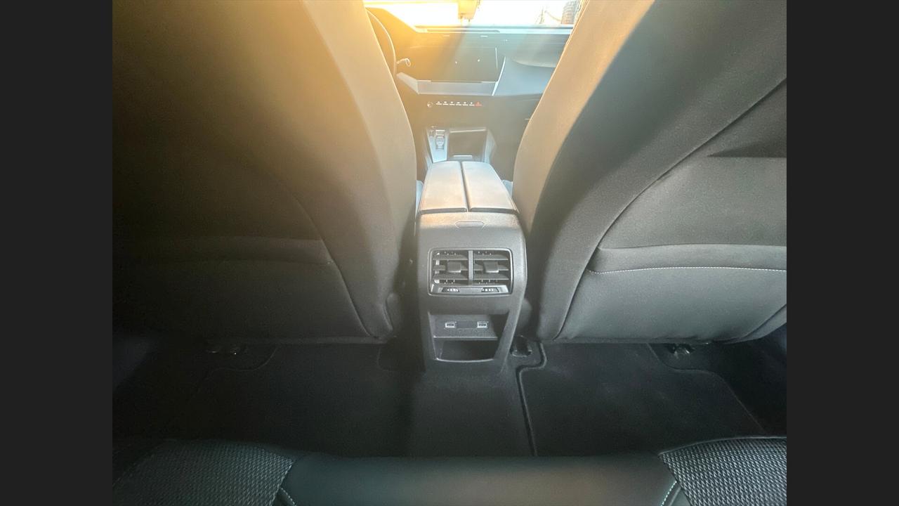 Peugeot 308 2023 1.5 DIESEL 130CV