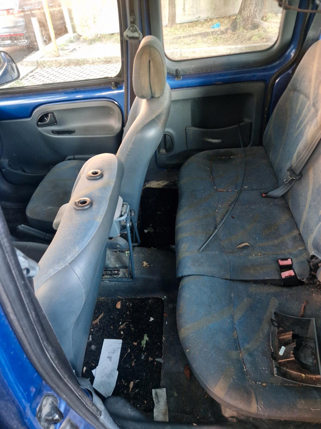 Renault Kangoo 1.4 benz 75 CV - Motore KO